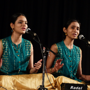 Delhi Sisters - Madhavi Sitaraman and Vaishnavi Sitaraman
